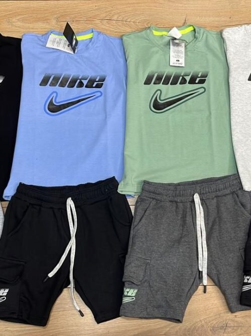 Conjunto deportivo nike niño